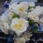 Свадебный букет на автомобиле